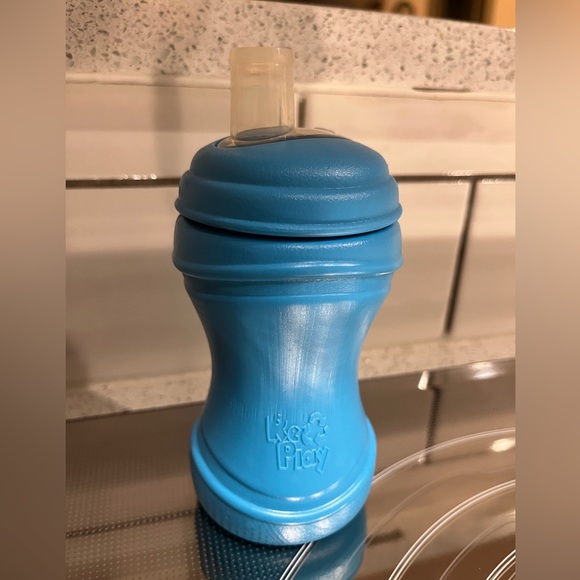 Re-play No-Spill Sippy Cup - 3 cups plus extra valve plus soft spout cup - Picture 5 of 5